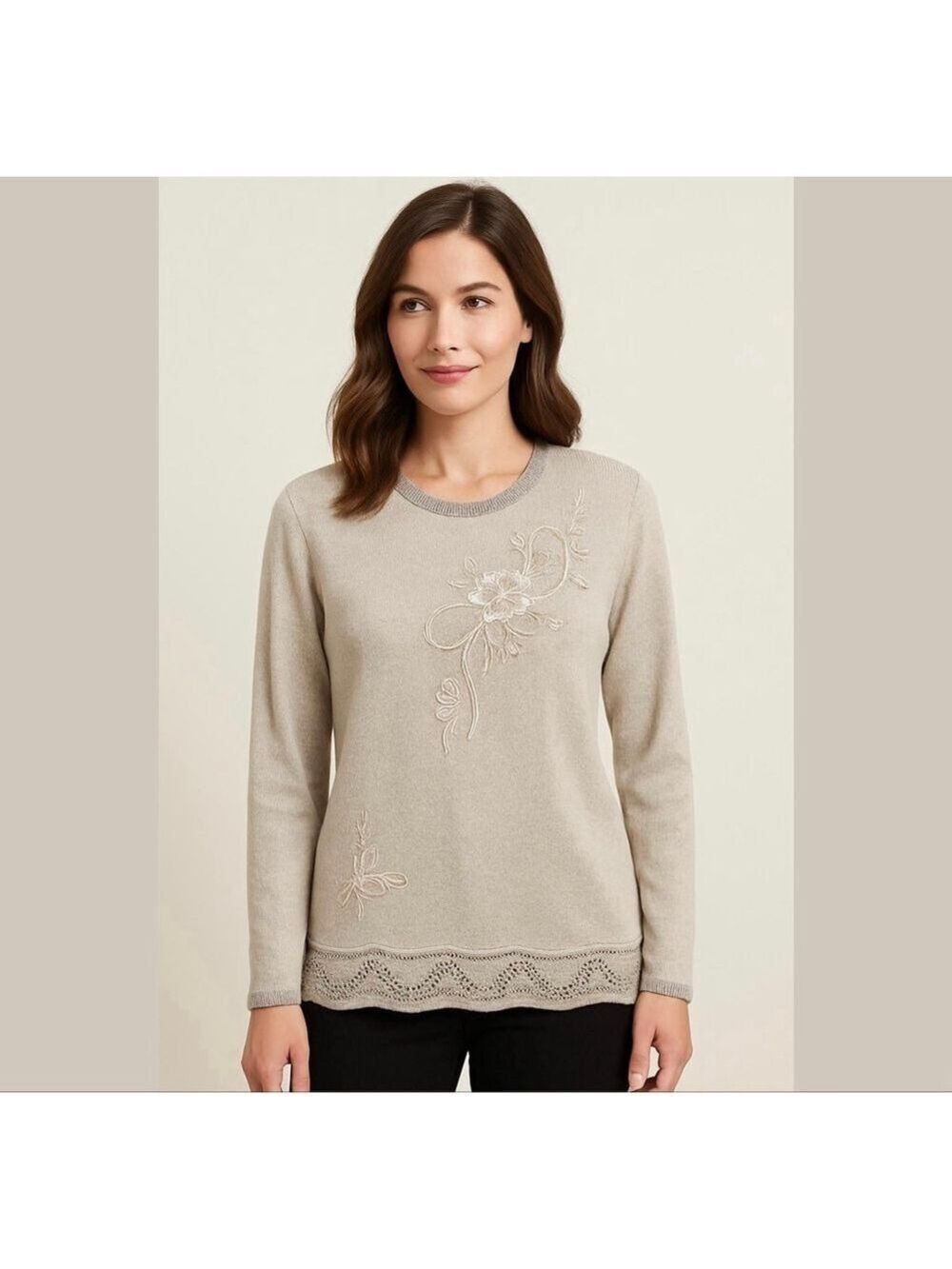 Gizel Vintage Opalescent Embroidered Tunic Sweater Beige Sz M/L - NOT_NWT